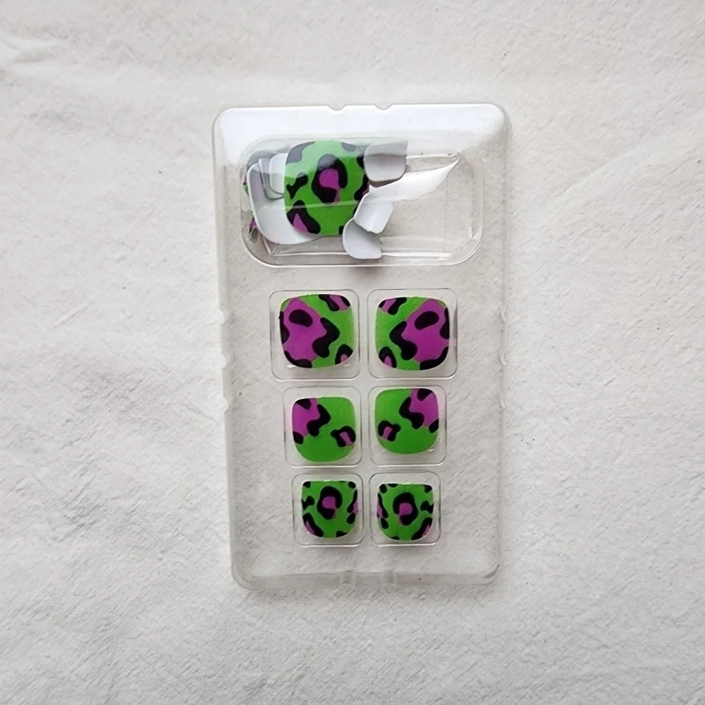 24 Pieces Fake Toe Press On Nails
